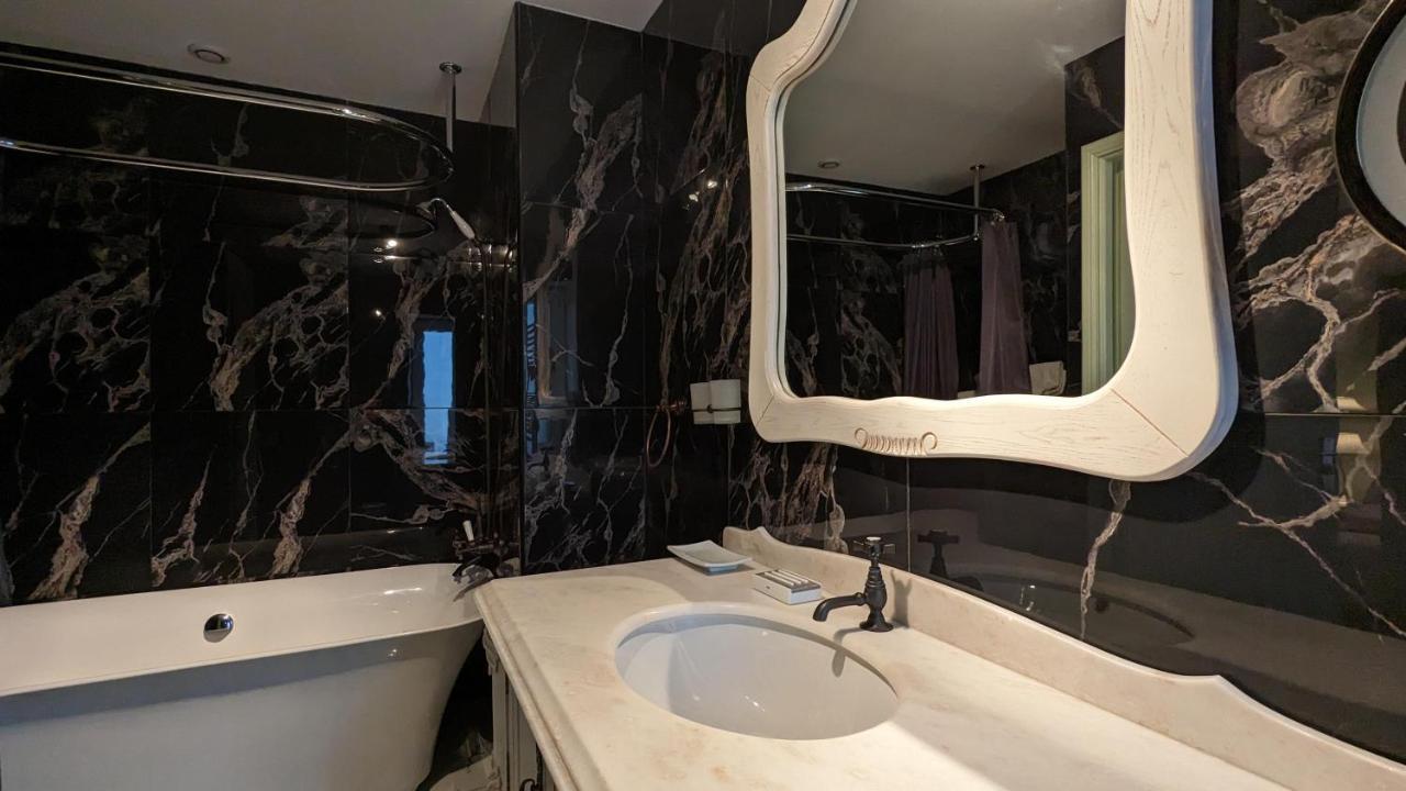 Chambres D'Hotes Cascarot Lechatelet Exteriör bild