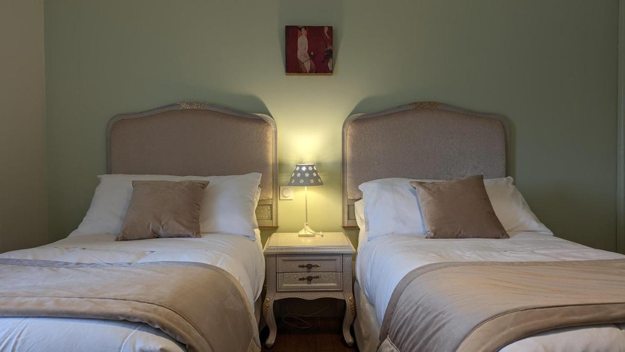 Chambres D'Hotes Cascarot Lechatelet Exteriör bild
